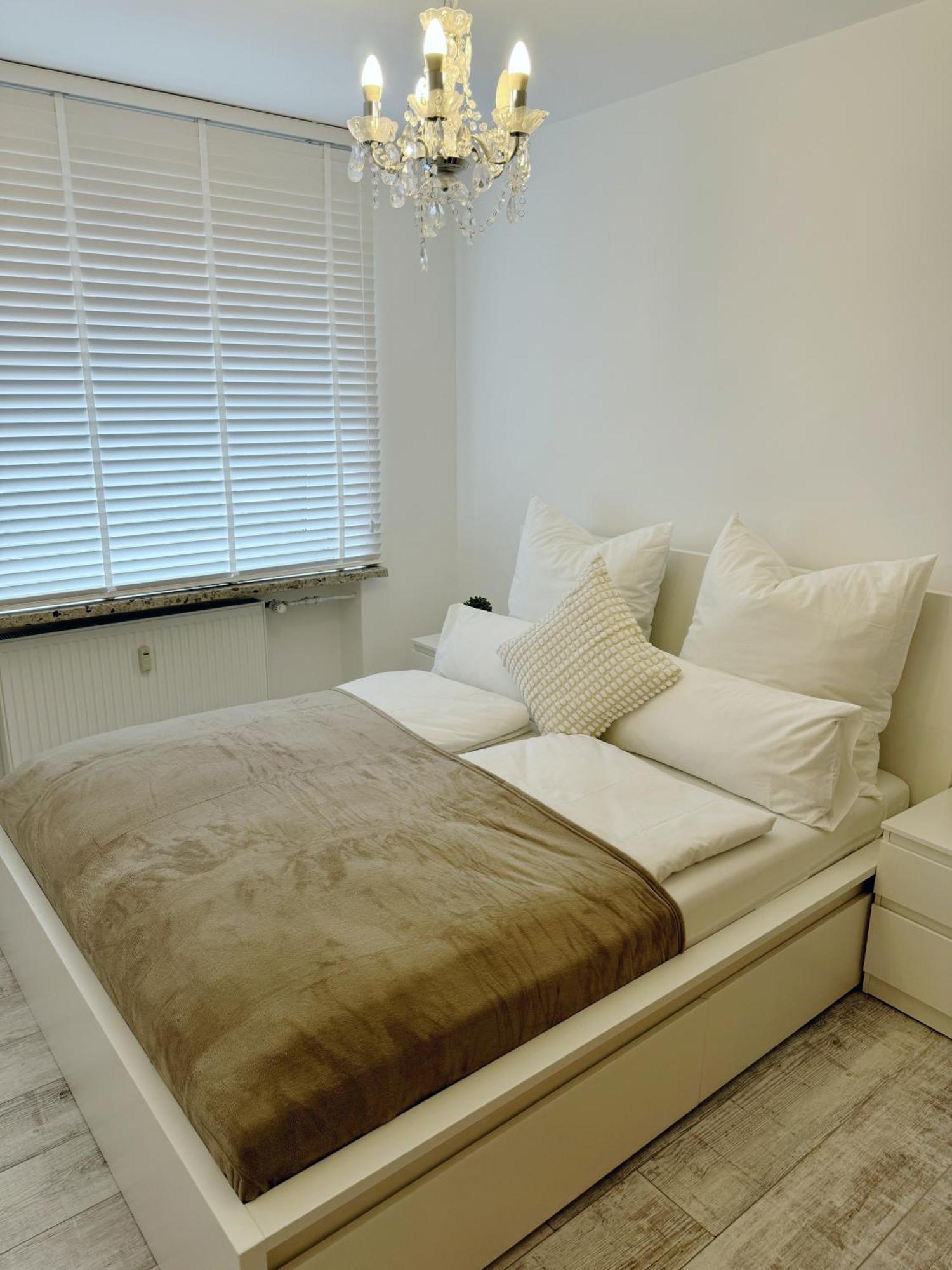 90M2 I Central I Netflix I Wifi I Free Parking I Lia Apartments ฮันโนเวอร์ ภายนอก รูปภาพ