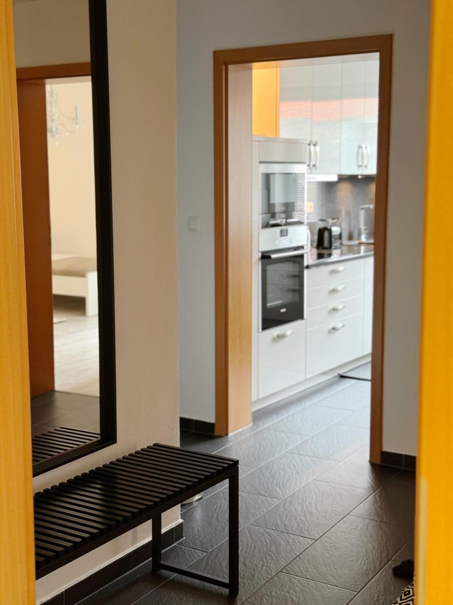 90M2 I Central I Netflix I Wifi I Free Parking I Lia Apartments ฮันโนเวอร์ ภายนอก รูปภาพ